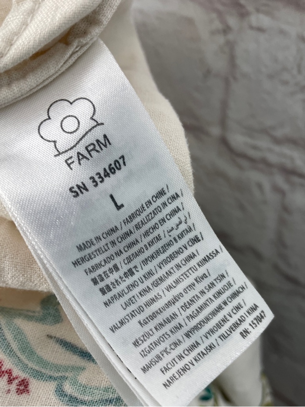 FARM Rio Off-White Floral Insects Cream Linen Romper Size Large - Picture 8 of 14